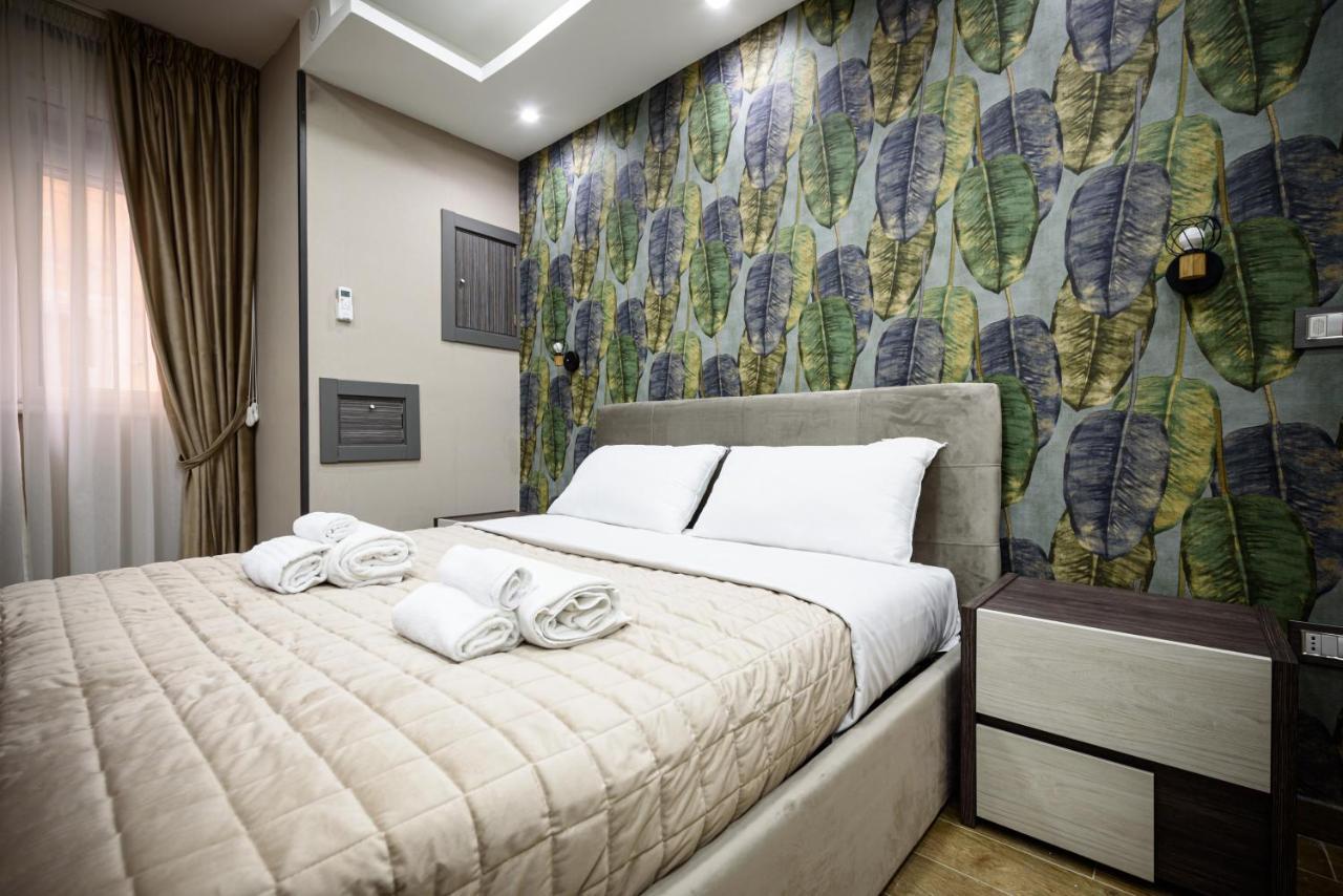 Chris Home Napoli Bagian luar foto